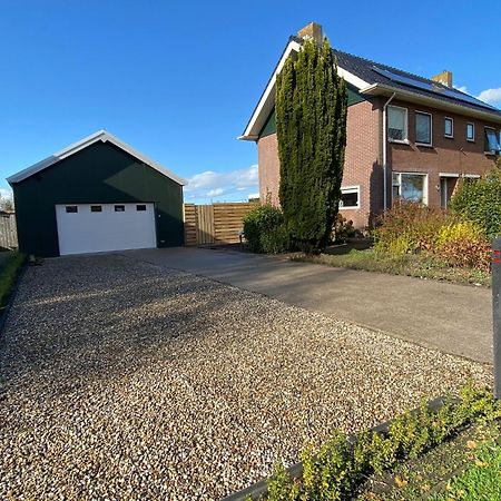 Huis Bij Het Water Met Sloepje Jutrijp Exterior foto